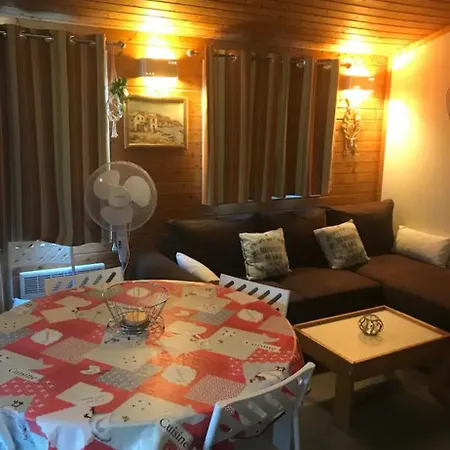 Le Fleuri Aux 4 Saisons Camping *