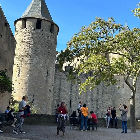 Le Fleuri Aux 4 Saisons Cazilhac (Aude)